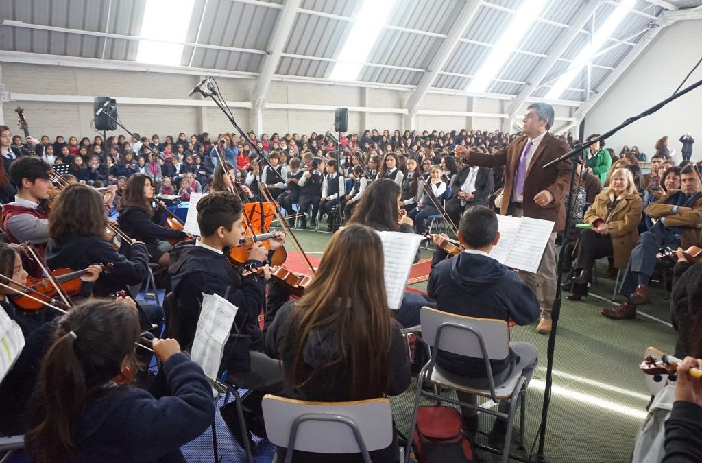 El colegio Arturo Toro Amor ya tiene su orquesta de cámara