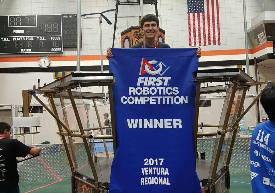 Alumno de la SIP gana competencia mundial de robótica en Estados Unidos