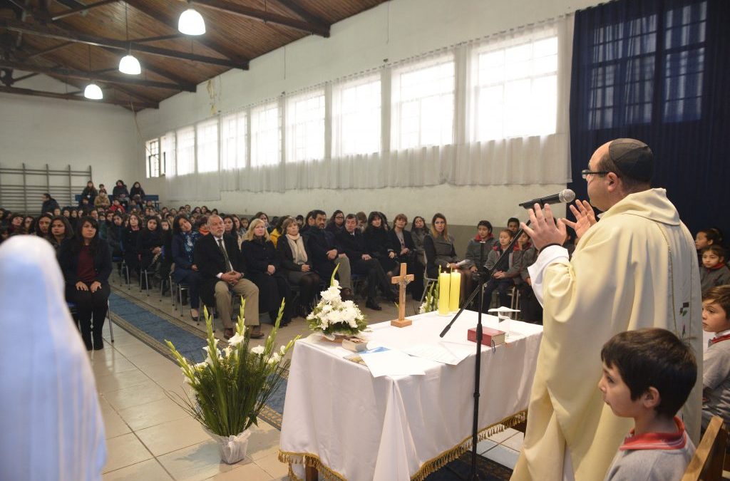 Escuela Hermanos Matte festejó sus 82 años de vida