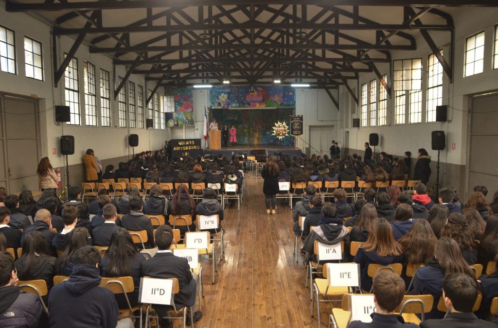 Liceo Bicentenario Italia celebra su quinto aniversario
