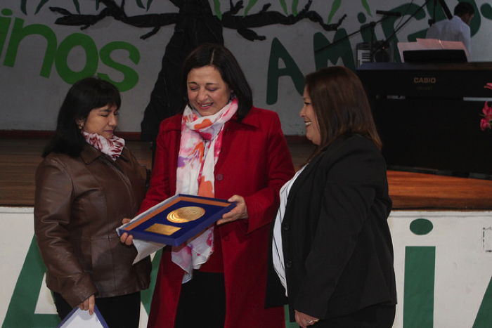 Colegio Elvira Hurtado de Matte celebra sus 65 años de trayectoria