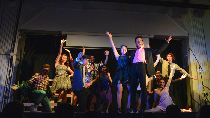 Alumnos del Liceo Bicentenario Italia presentaron el musical «Grease»