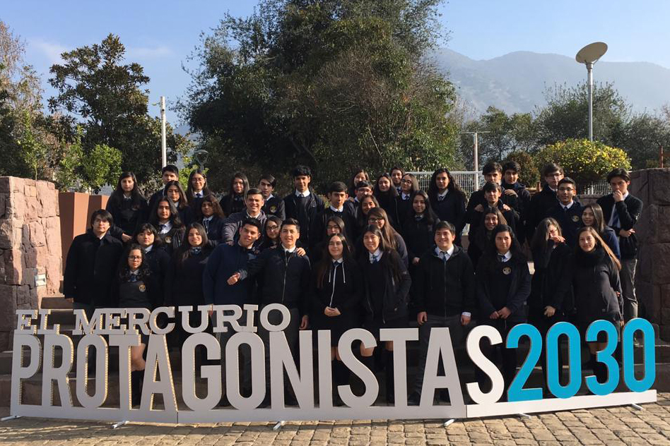 Alumnos SIP de Educación Media participan de Protagonistas 2030 de El Mercurio