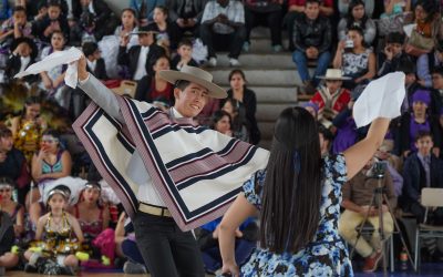 Alumnos encendieron el ambiente dieciochero con múltiples danzas en el Encuentro Folclórico SIP