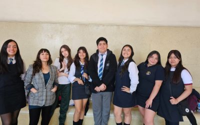 #OrgulloSIP: Estudiantes SIP obtienen segundo lugar en torneo de Debate UCH