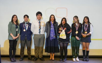 Selección de Debate SIP se luce en Torneo Interregional de Vitacura