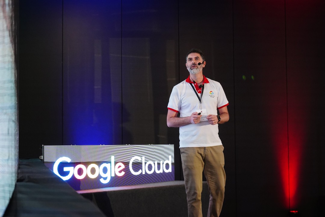 'Learning in the Cloud- Growing Beyond Limits' La Universidad Espí