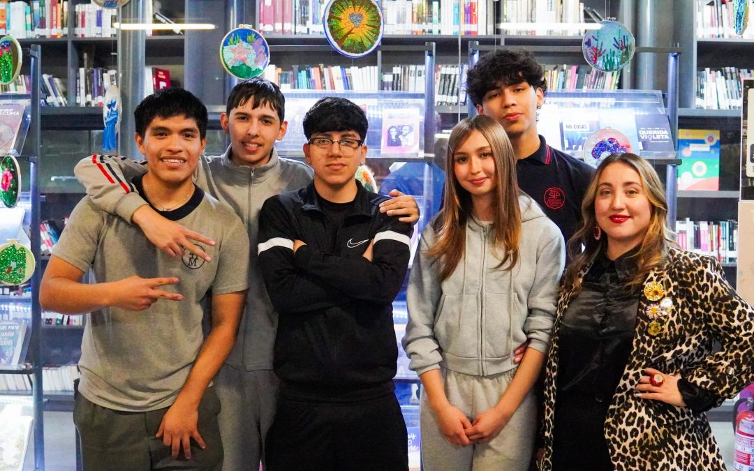 Estudiantes SIP protagonistas del arte: Inauguran exposición en Bibliometro de Franklin