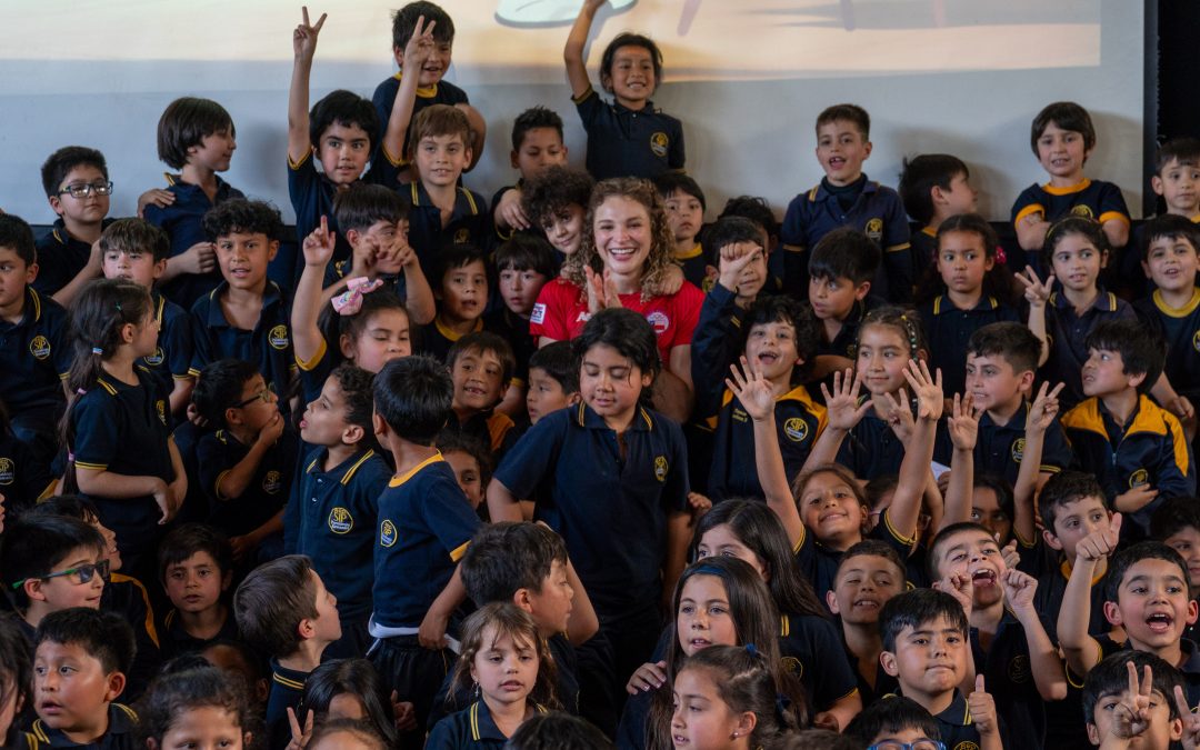 «Los Cuentos de Dupu» llegan al Colegio Presidente Alessandri junto a Martina Weil