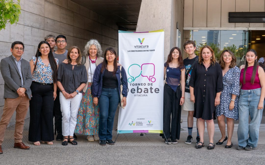 Estudiantes SIP sobresalen en el III Torneo Interregional de Debate de Vitacura