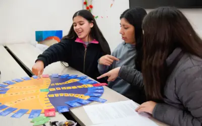 Juego «Santiago antes de Santiago» junto a estudiantes del Colegio Arturo Toro Amor